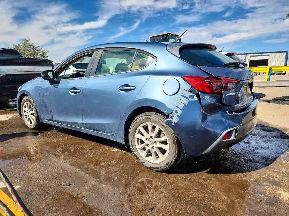 2015 MAZDA 3 TOURING  