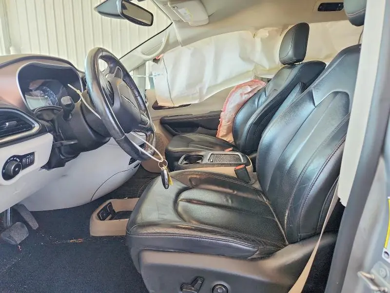 2017 CHRYSLER PACIFICA TOURING L PLUS  