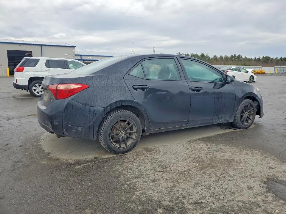2017 TOYOTA COROLLA LE  