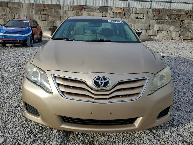 2011 TOYOTA CAMRY BASE  