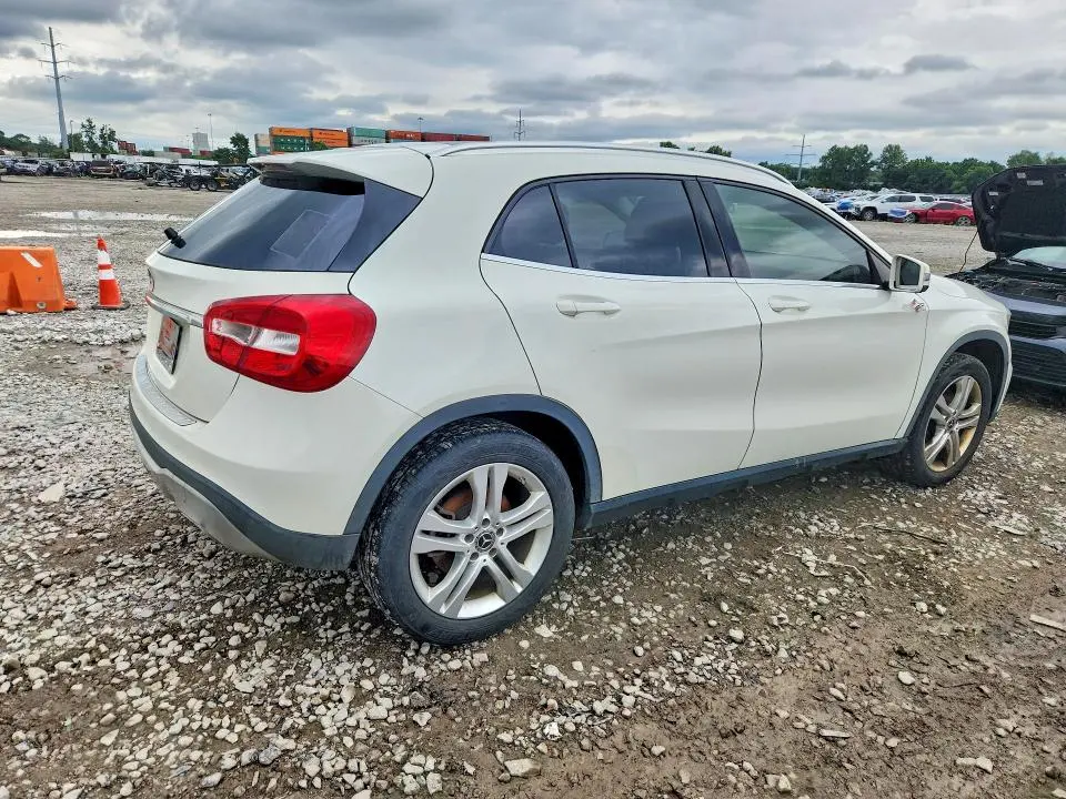 2018 MERCEDES-BENZ GLA 250  