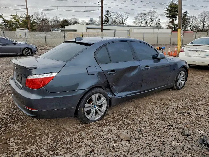 2010 BMW 528 XI  