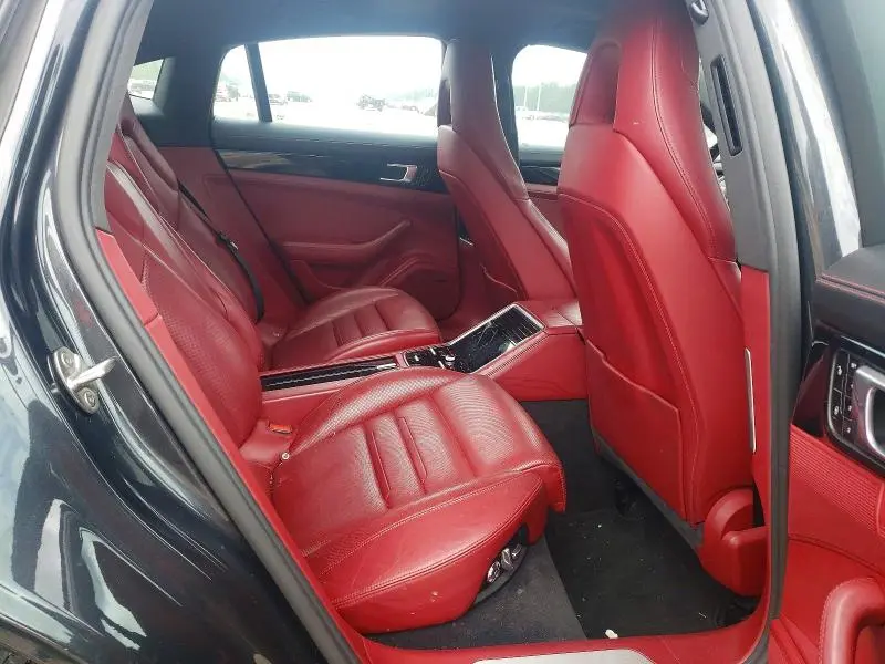 2017 PORSCHE PANAMERA 4S  