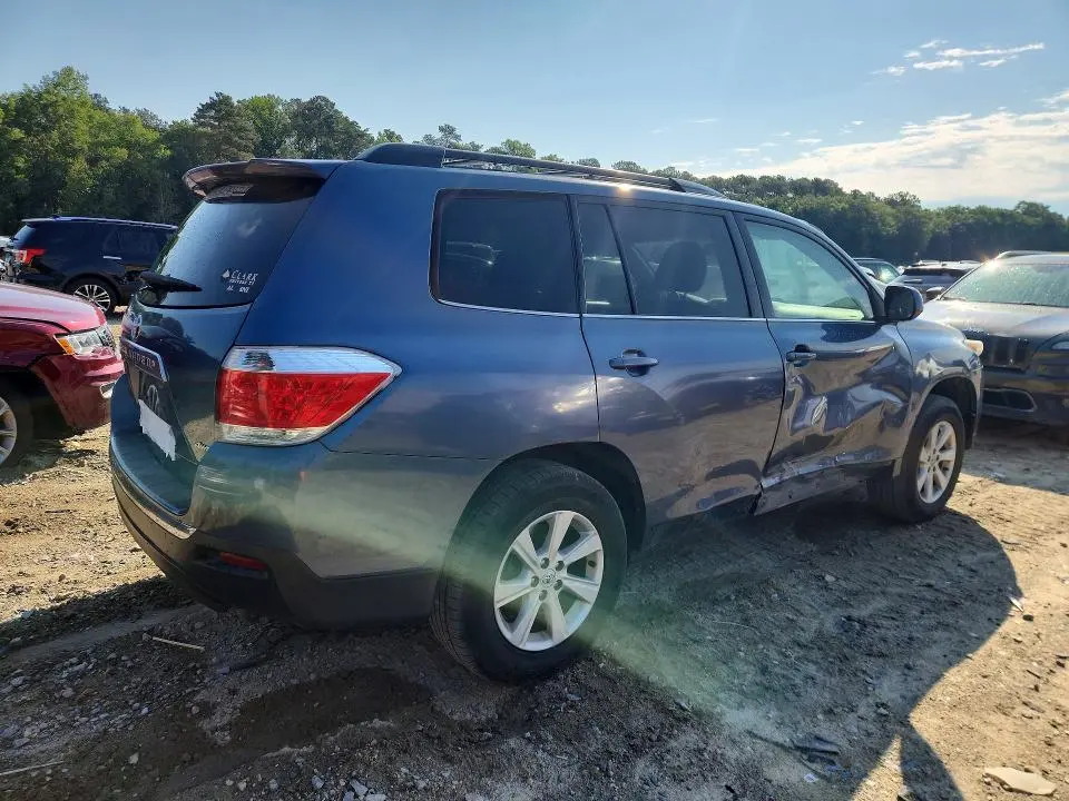 2013 TOYOTA HIGHLANDER PLUS  