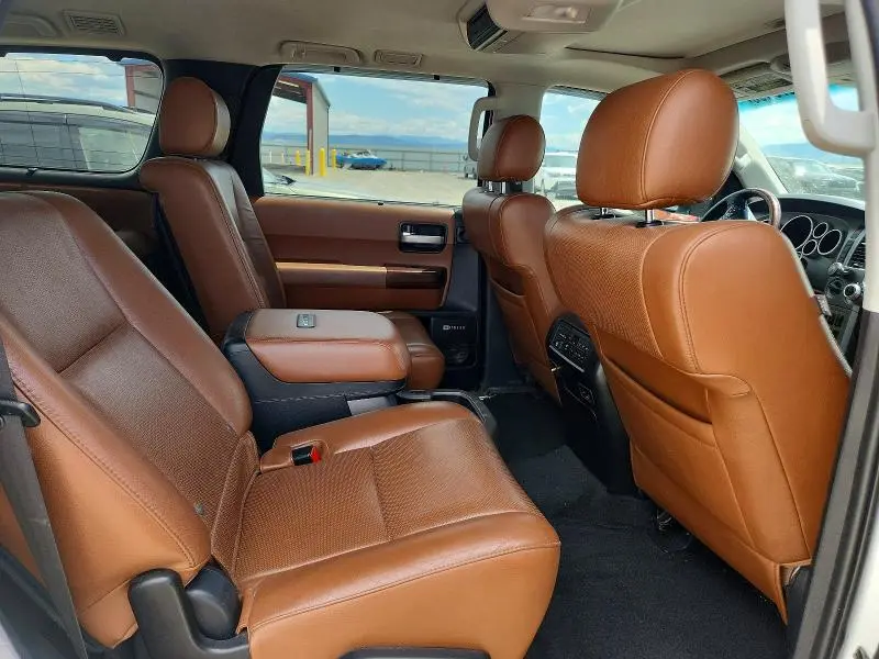 2013 TOYOTA SEQUOIA PLATINUM  