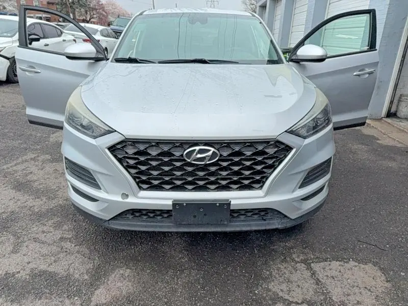 2019 HYUNDAI TUCSON SE  