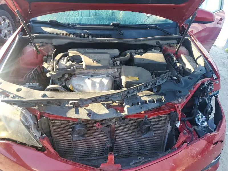 2014 TOYOTA CAMRY SE  
