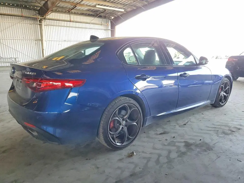 2017 ALFA ROMEO GIULIA TI Q4  