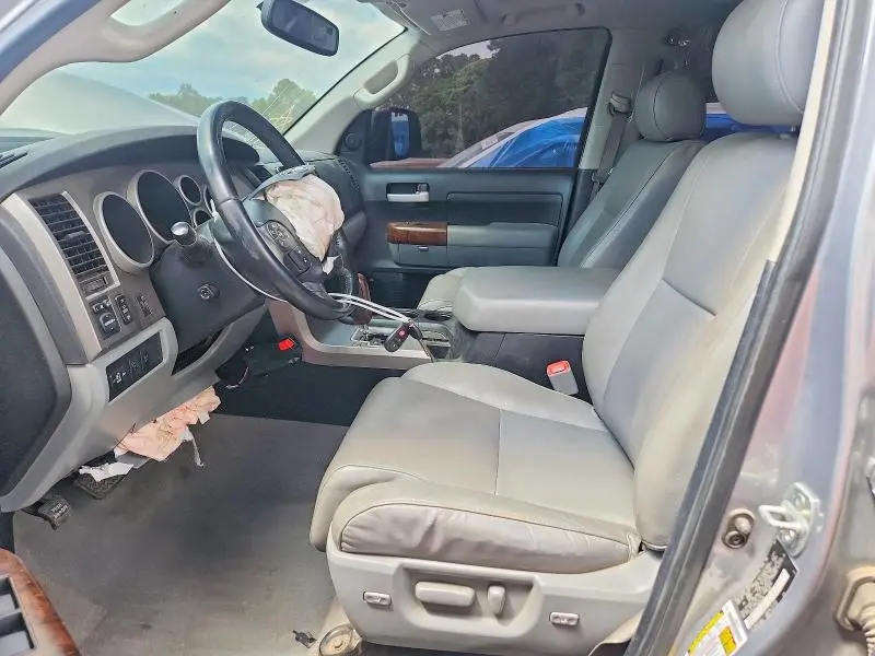 2011 TOYOTA TUNDRA CREWMAX LIMITED  