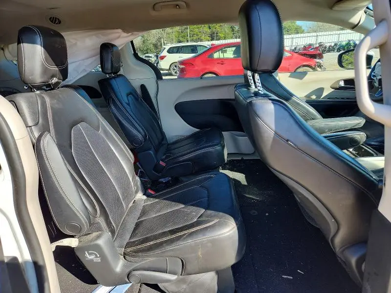 2020 CHRYSLER VOYAGER LXI  