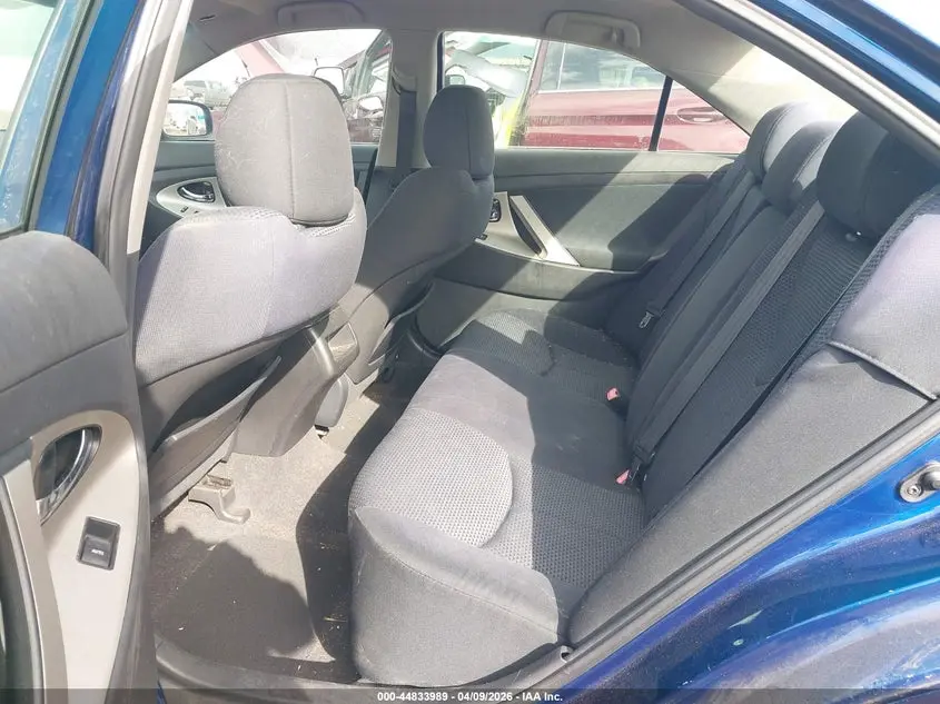 2010 TOYOTA CAMRY SE