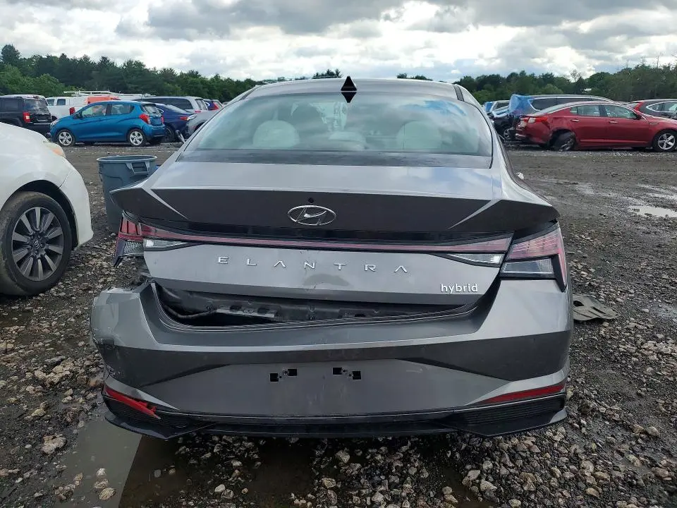 2022 HYUNDAI ELANTRA LIMITED  