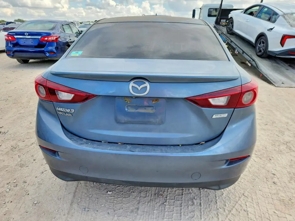 2015 MAZDA 3 TOURING  