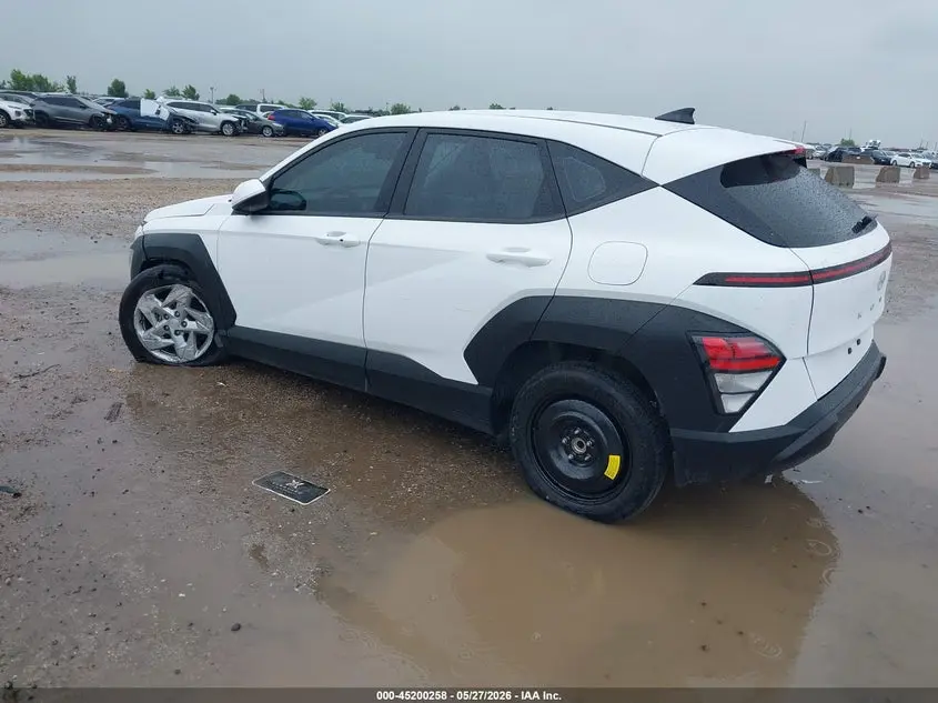2025 HYUNDAI KONA SE