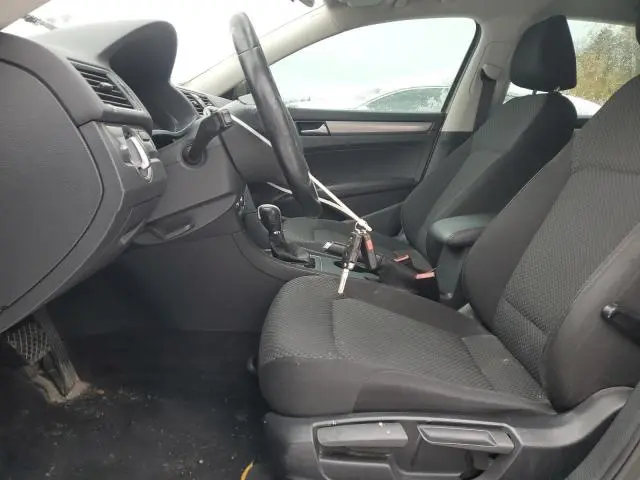 2015 VOLKSWAGEN PASSAT S  