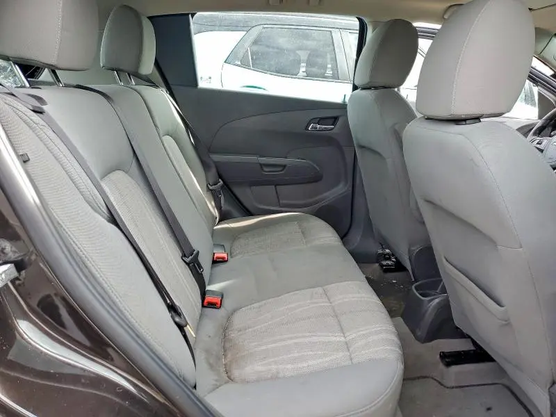 2015 CHEVROLET SONIC LT  