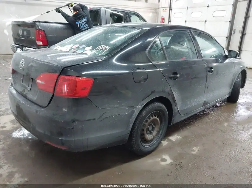 2011 VOLKSWAGEN JETTA 2.0L S