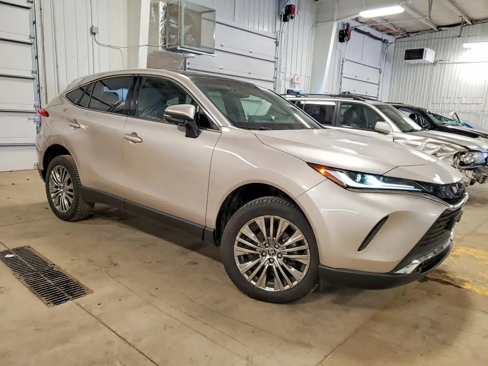 2023 TOYOTA VENZA LIMITED  