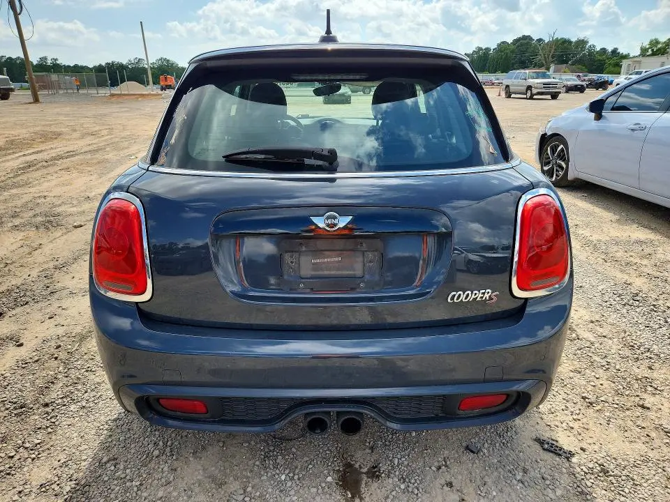2015 MINI COOPER S  