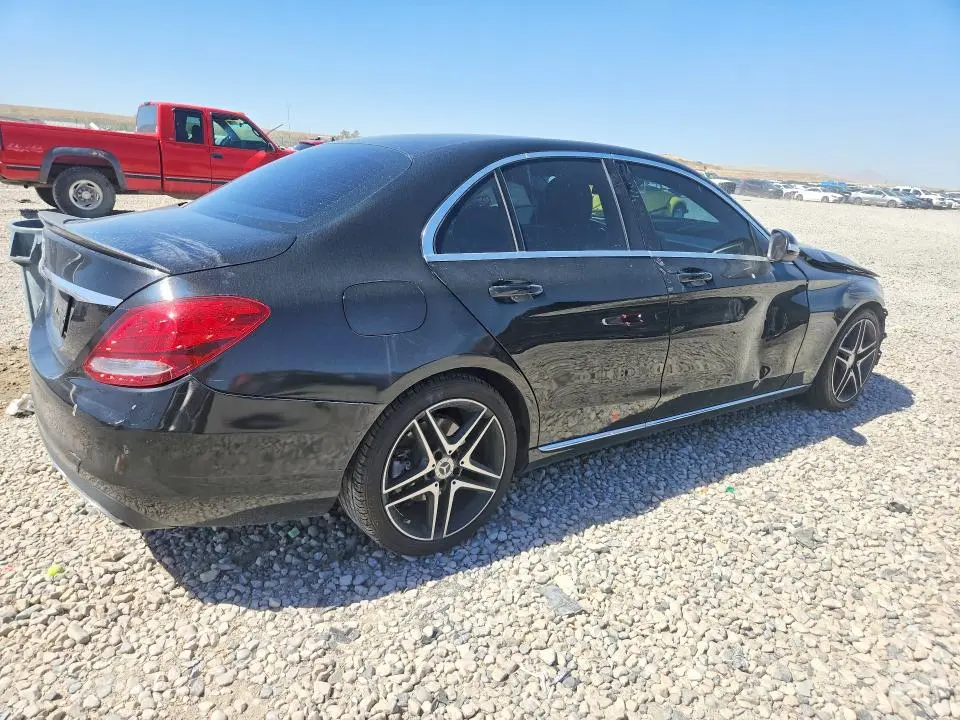 2017 MERCEDES-BENZ C 300  