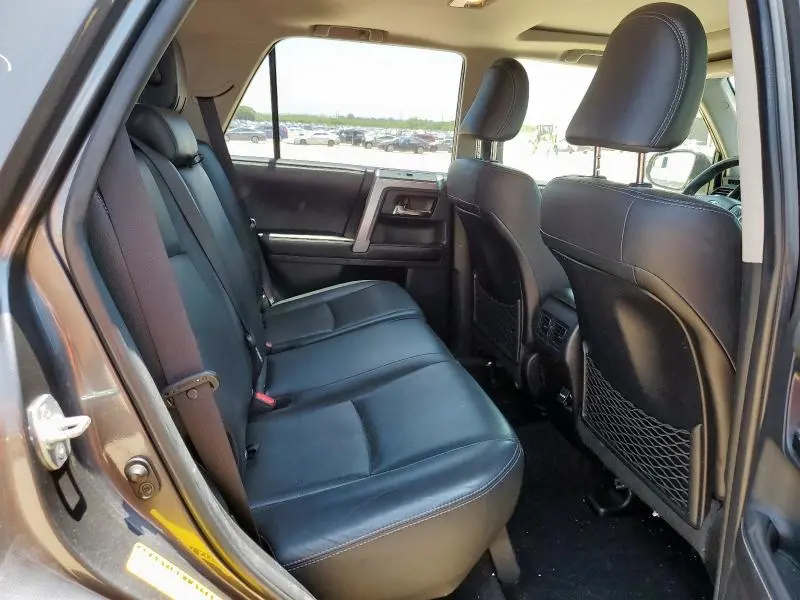 2016 TOYOTA 4RUNNER SR5  