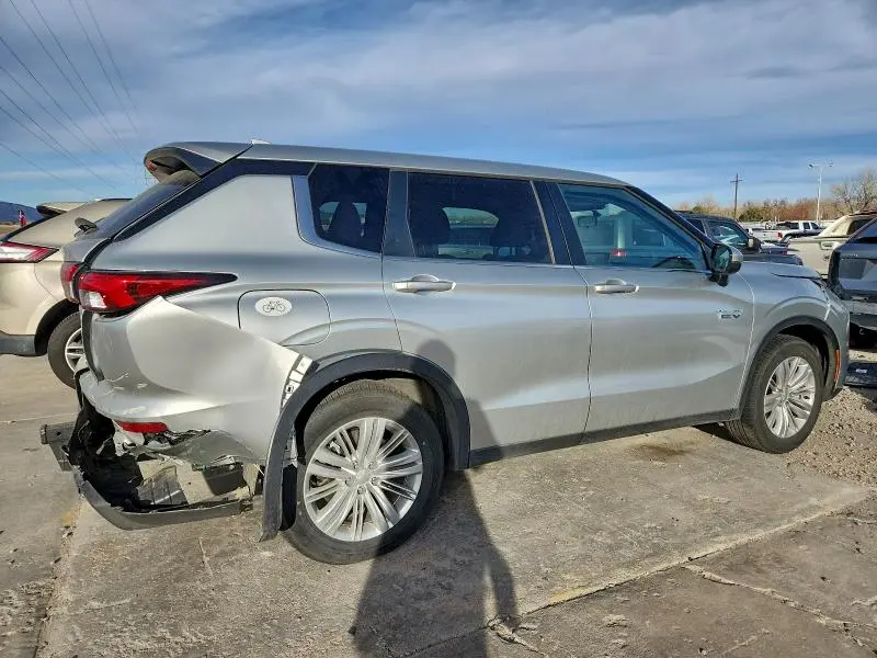 2025 MITSUBISHI OUTLANDER ES  