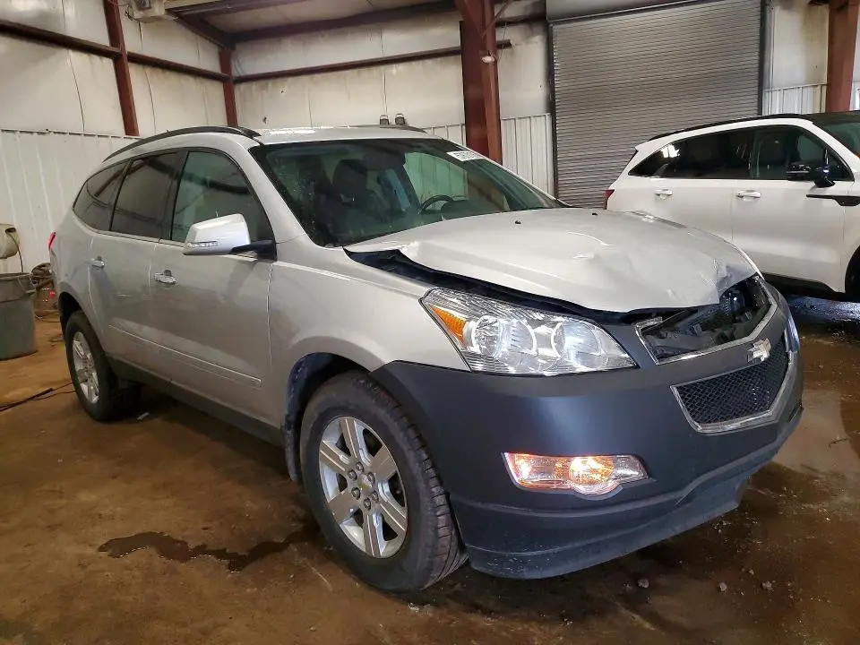 2010 CHEVROLET TRAVERSE LT  