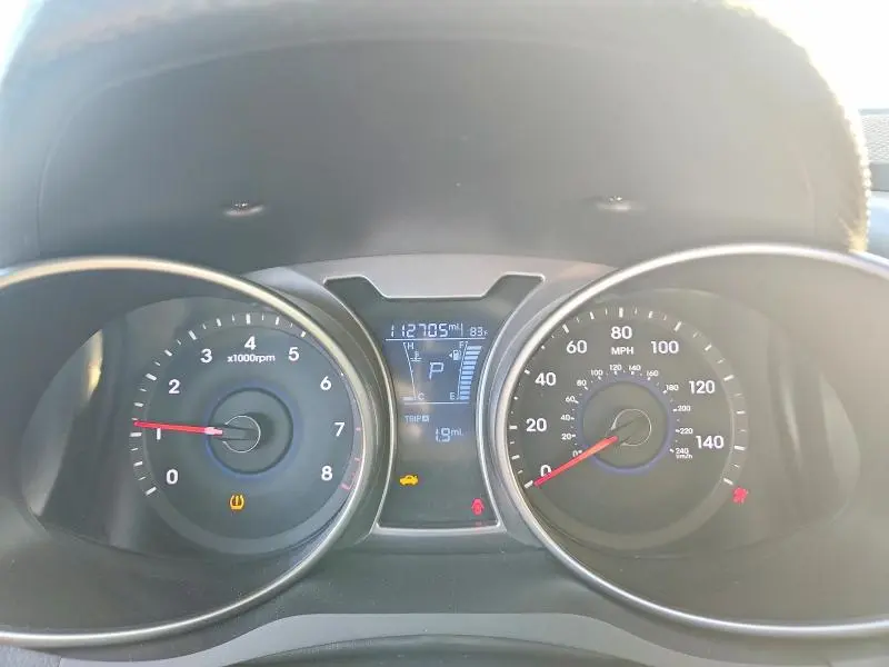 2017 HYUNDAI VELOSTER VALUE EDITION  