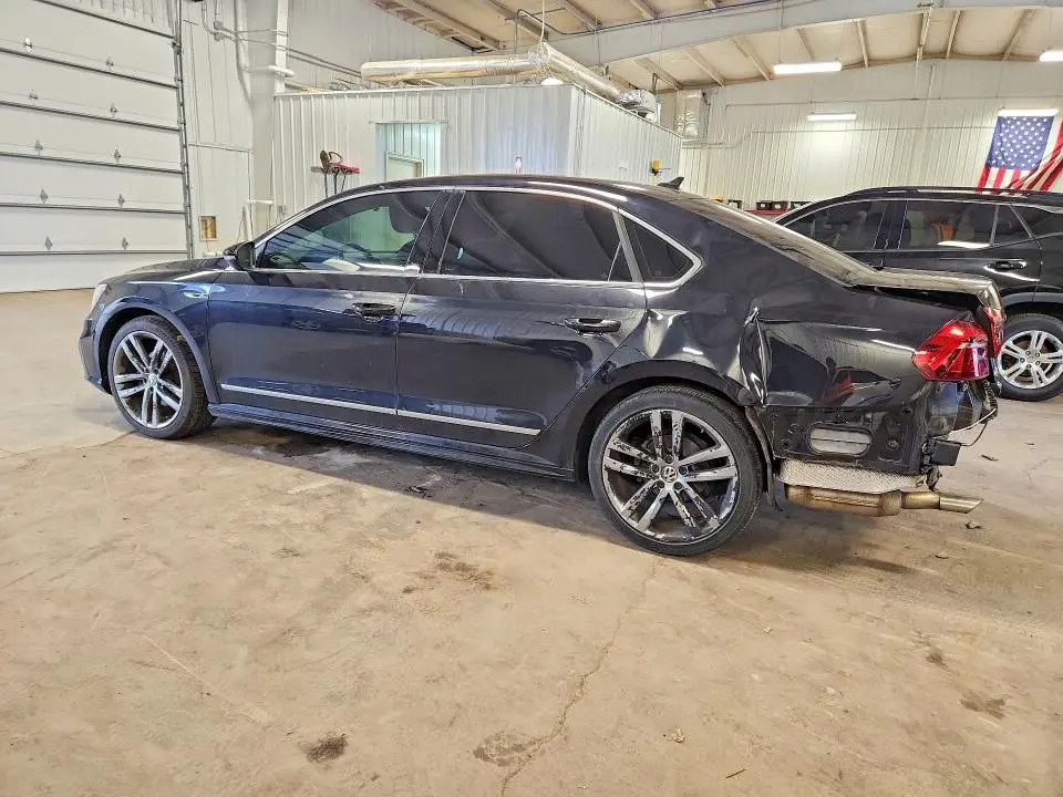 2017 VOLKSWAGEN PASSAT R-LINE  