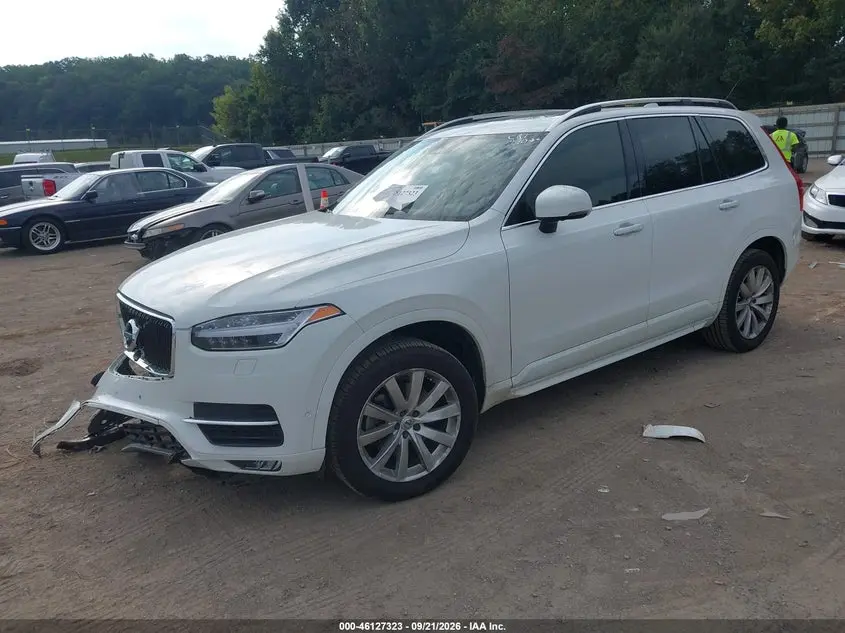 2018 VOLVO XC90 T5 MOMENTUM