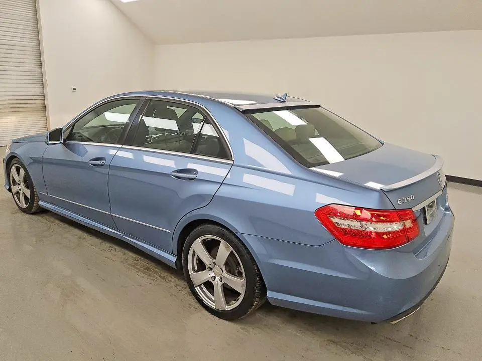 2010 MERCEDES-BENZ E 350  