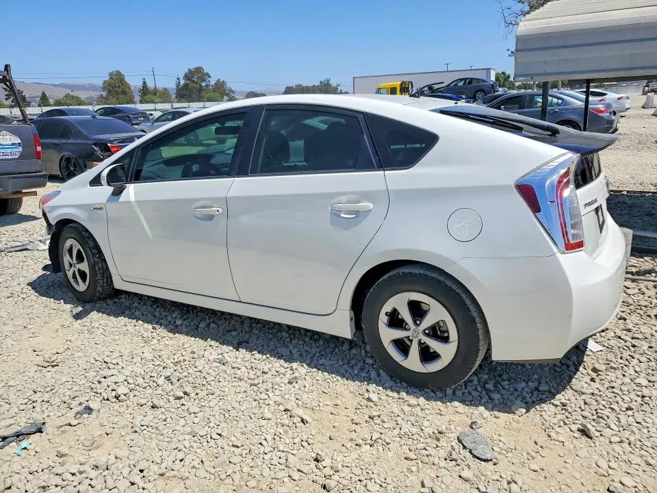 2015 TOYOTA PRIUS   