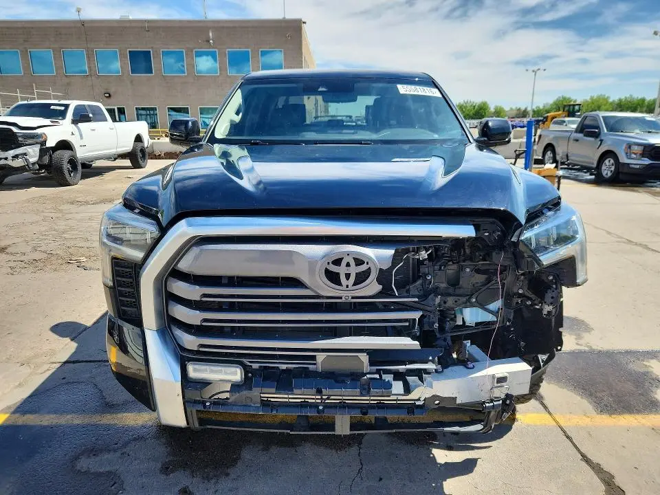 2024 TOYOTA TUNDRA CREWMAX LIMITED  