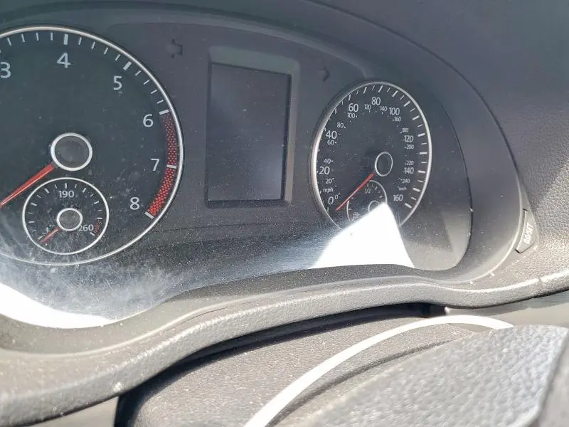 2015 VOLKSWAGEN PASSAT SE  