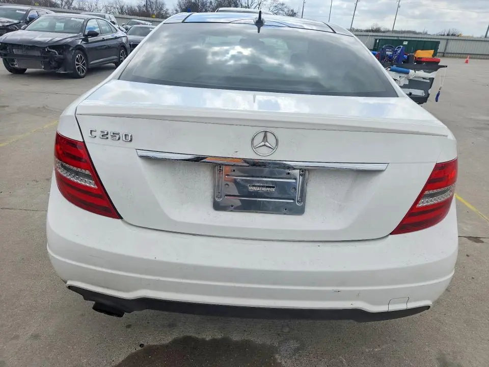2015 MERCEDES-BENZ C 250  
