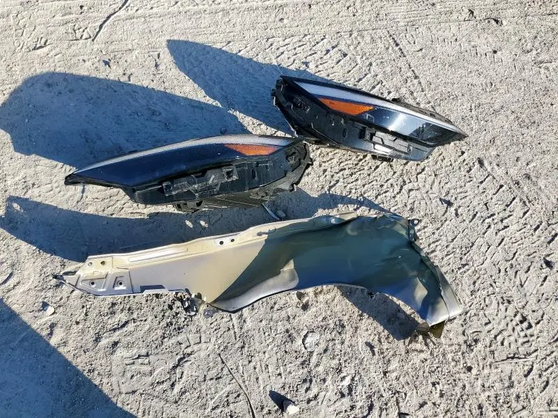 2024 HYUNDAI ELANTRA BLUE  