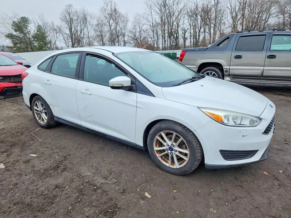 2016 FORD FOCUS SE  