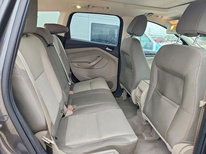 2015 FORD ESCAPE SE  