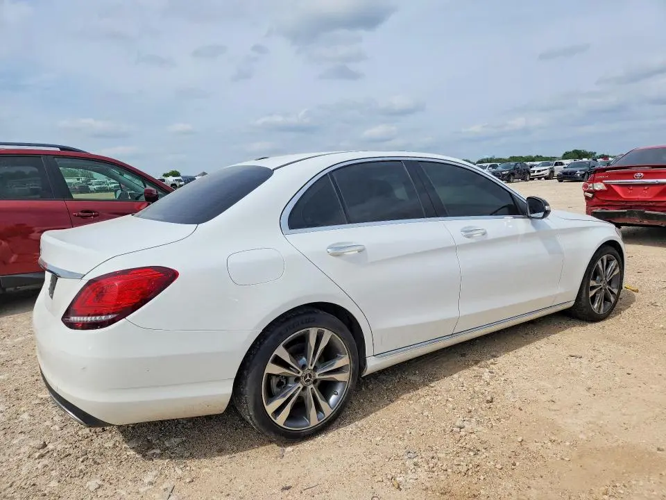 2019 MERCEDES-BENZ C 300  