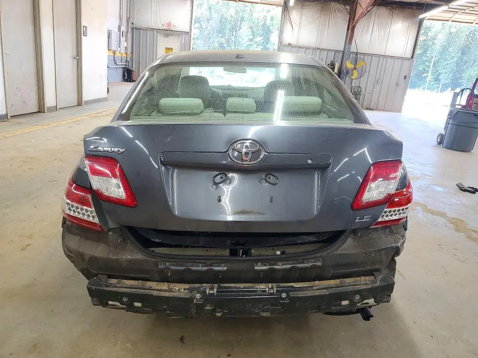 2010 TOYOTA CAMRY LE  