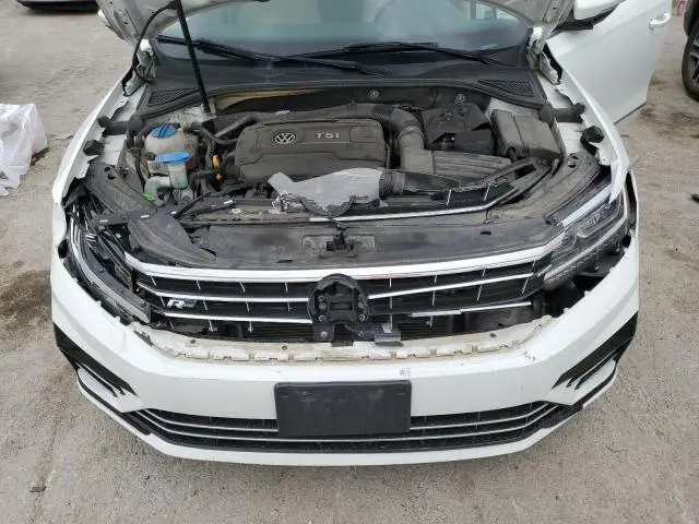 2017 VOLKSWAGEN PASSAT R-LINE  