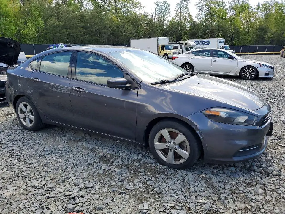 2015 DODGE DART SXT  