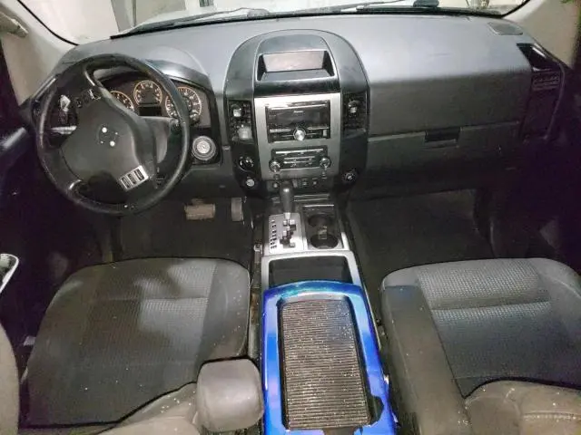 2010 NISSAN TITAN XE  