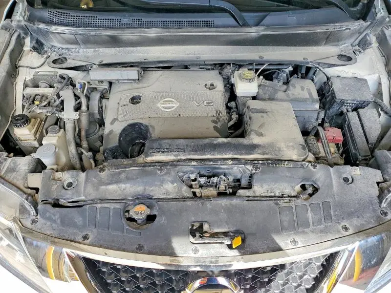 2016 NISSAN PATHFINDER SL  