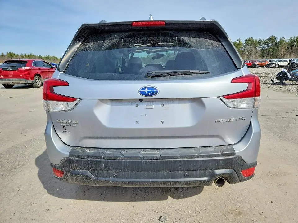 2021 SUBARU FORESTER LIMITED  
