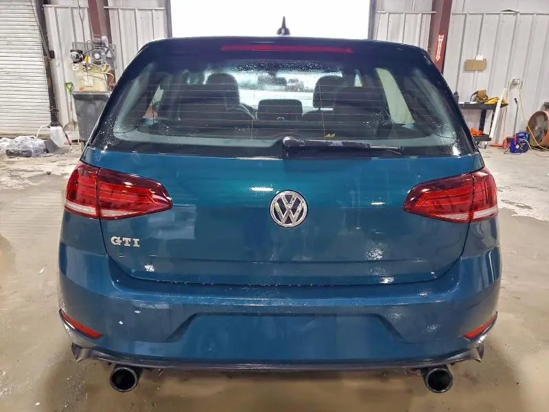 2018 VOLKSWAGEN GTI S/SE  