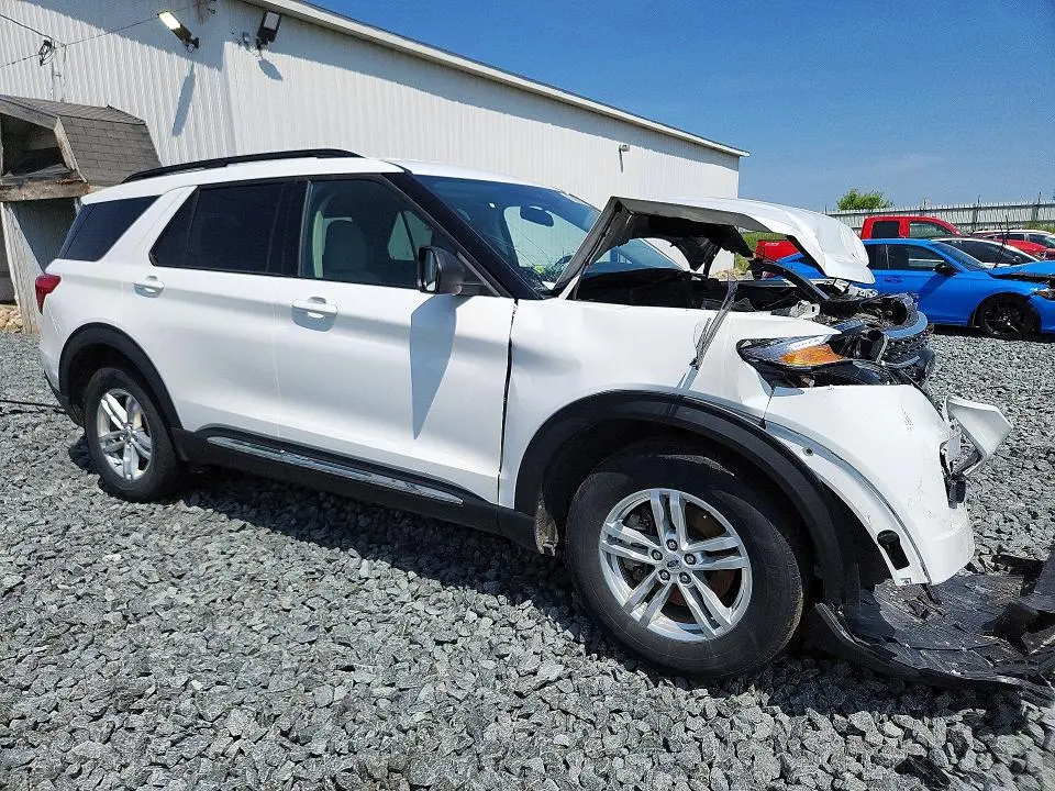2022 FORD EXPLORER XLT  
