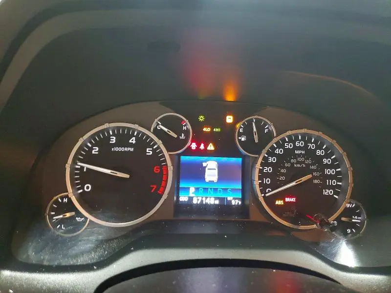 2017 TOYOTA TUNDRA CREWMAX LIMITED  