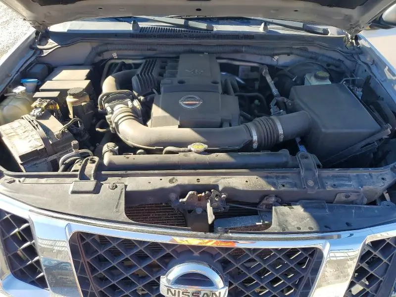 2011 NISSAN PATHFINDER S  
