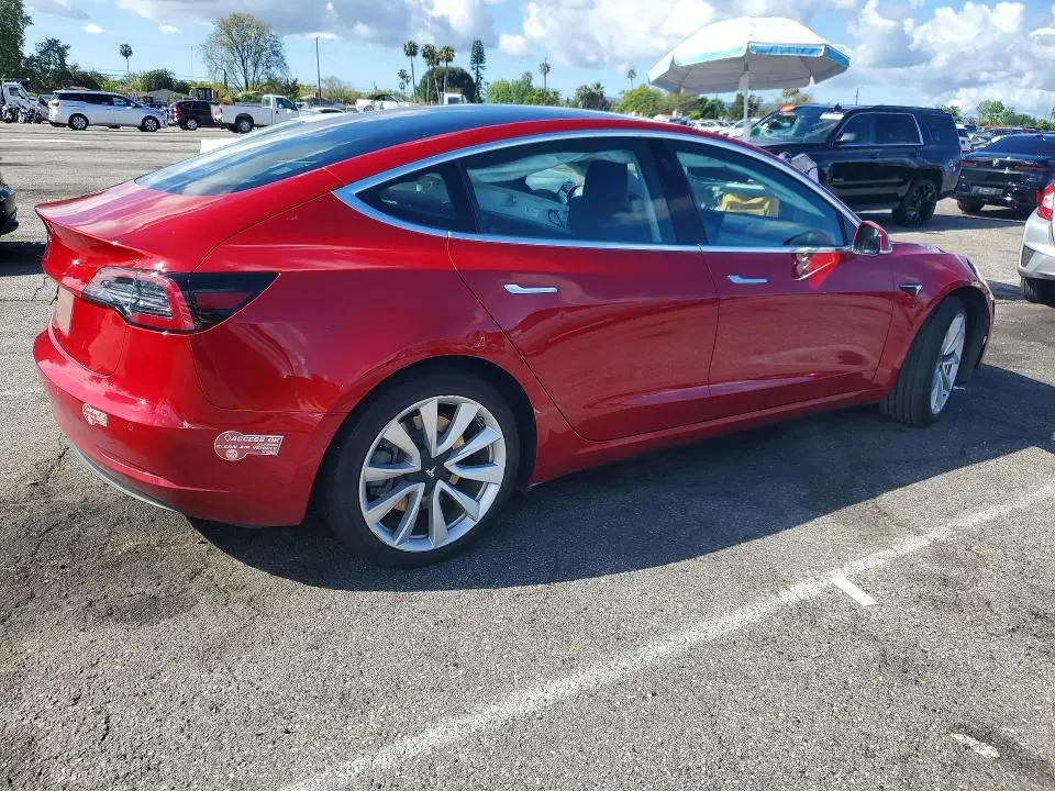 2018 TESLA MODEL 3   